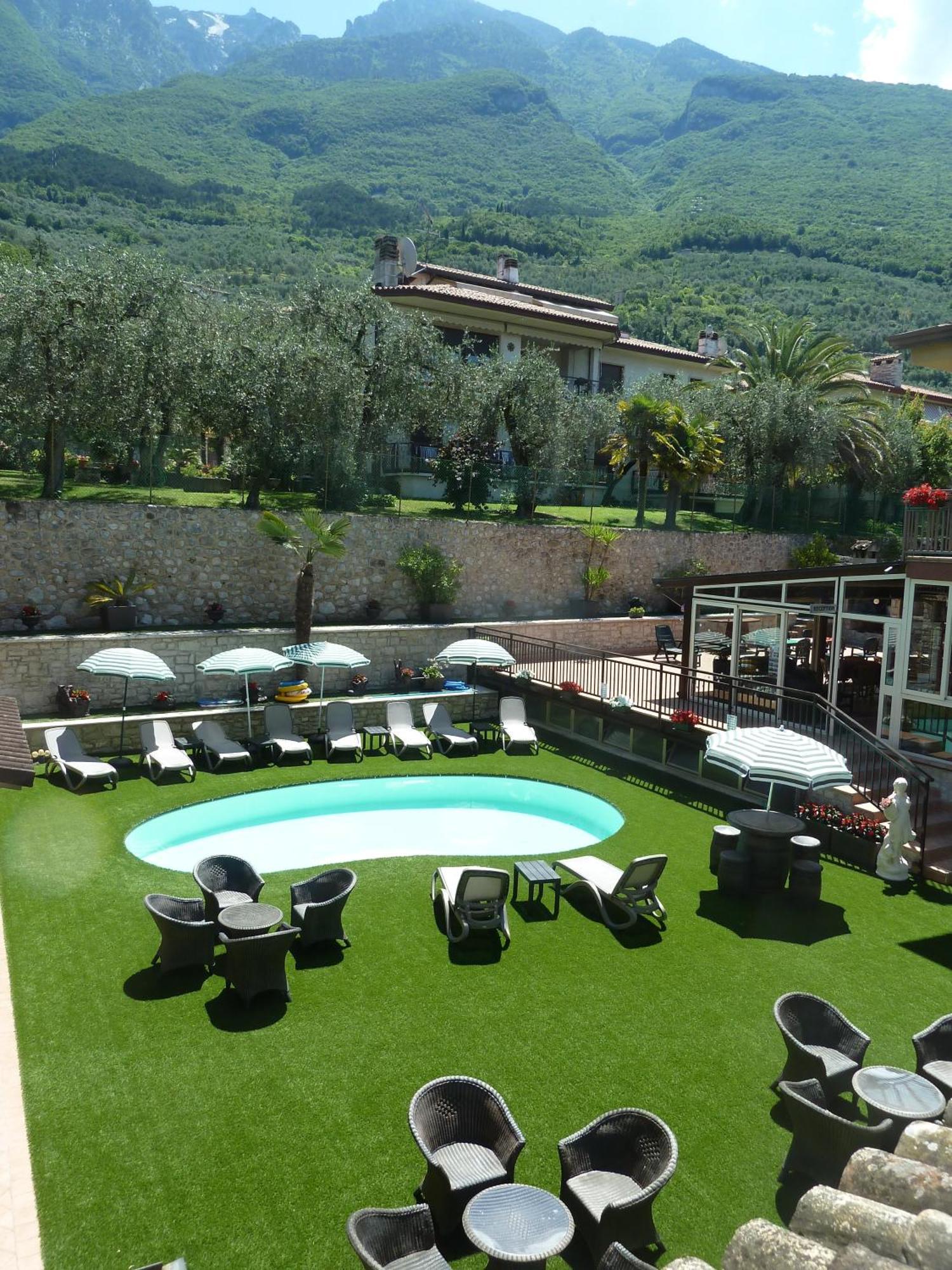 Albergo Casa Este Brenzone sul Garda Dış mekan fotoğraf