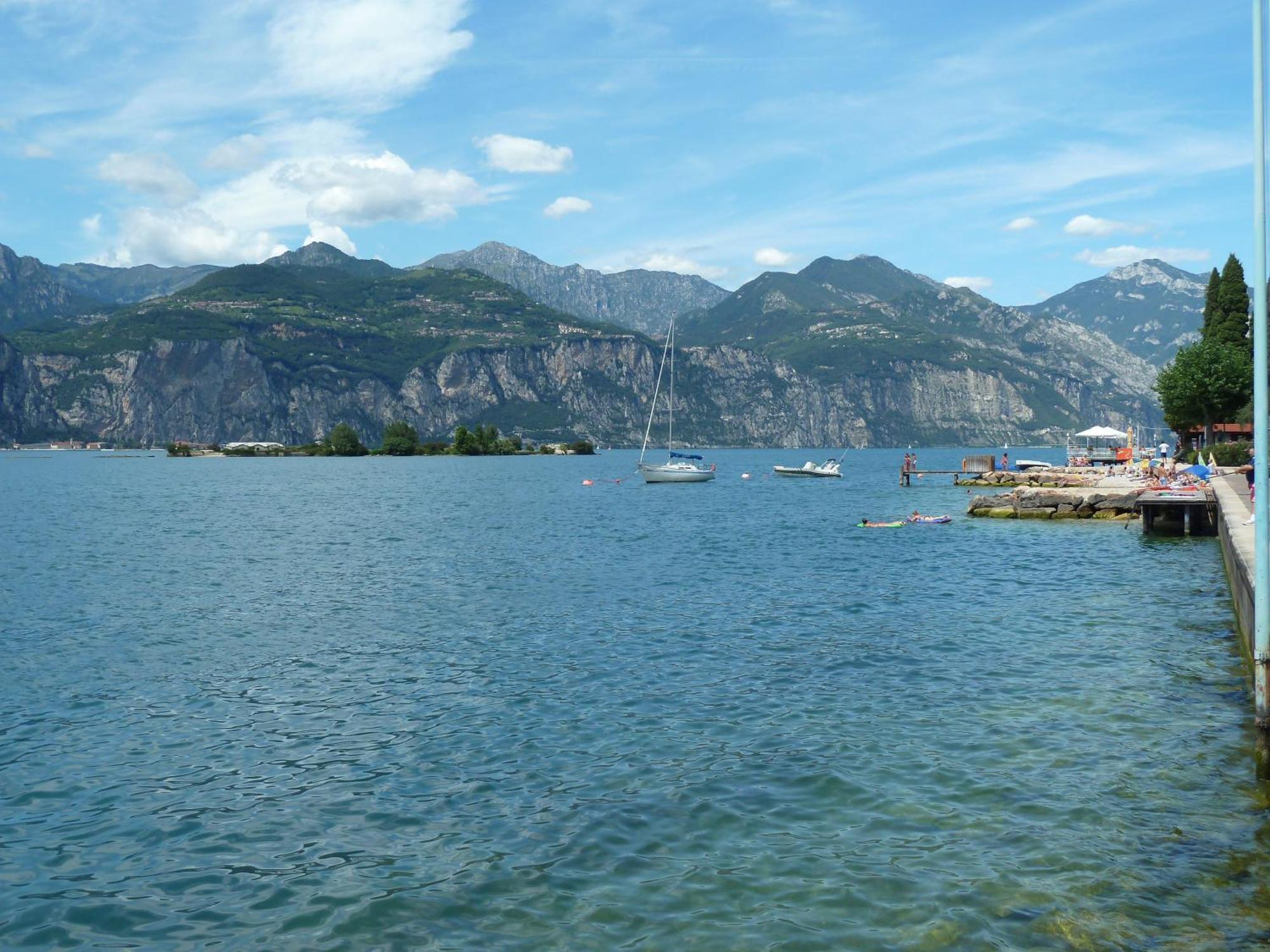 Albergo Casa Este Brenzone sul Garda Dış mekan fotoğraf