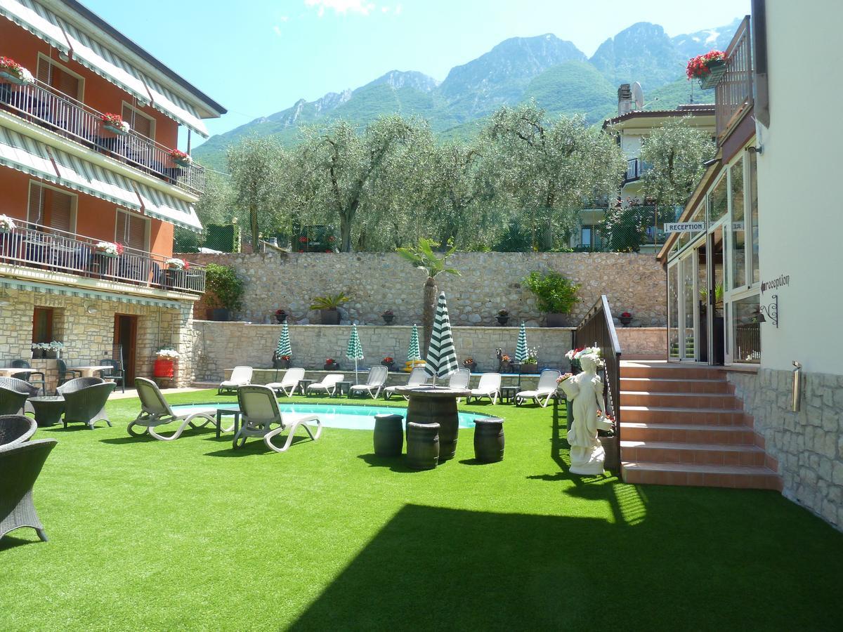 Albergo Casa Este Brenzone sul Garda Dış mekan fotoğraf