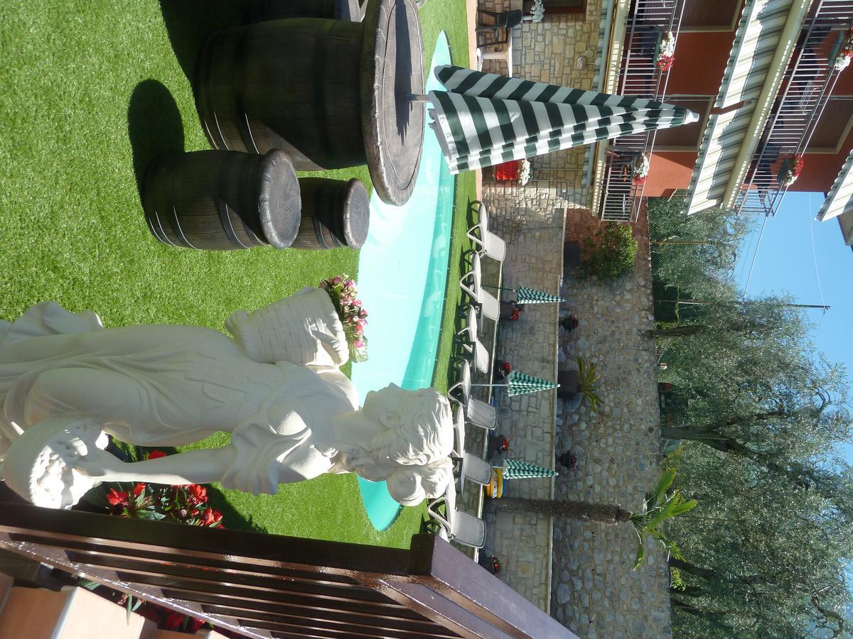 Albergo Casa Este Brenzone sul Garda Dış mekan fotoğraf
