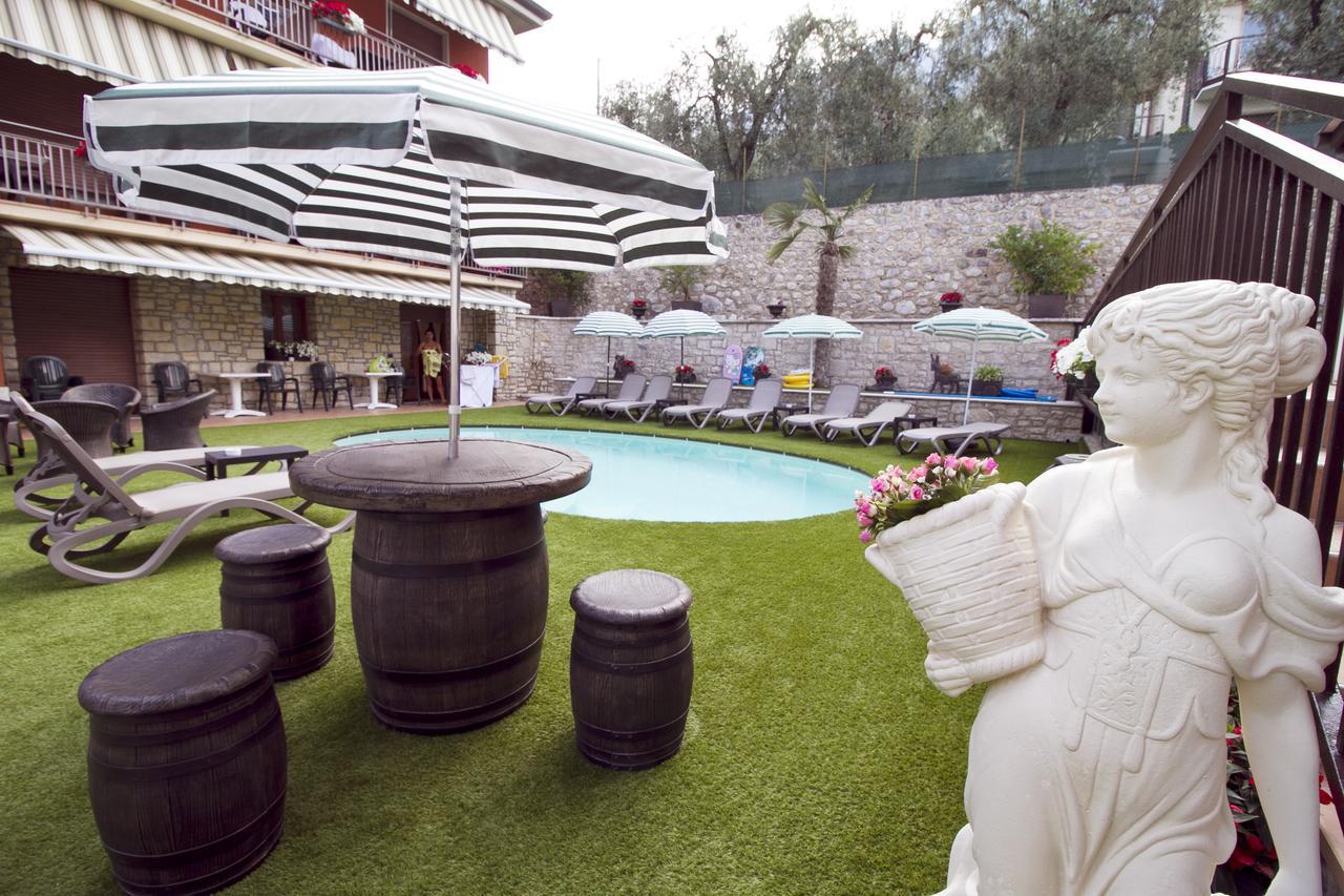 Albergo Casa Este Brenzone sul Garda Dış mekan fotoğraf